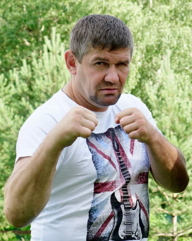 Михаил Грудев - создатель системы рукопашного боя ИЗВОР